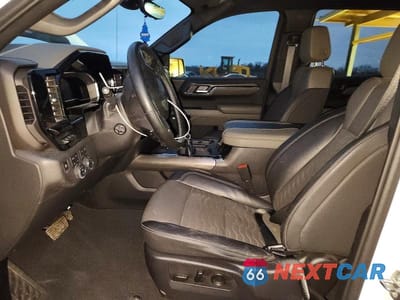 Zdjęcie 7 z 11 samochodu: 2024 CHEVROLET SILVERADO K1500 ZR2 VIN:3GCUDHE85RG310043 - miniatura