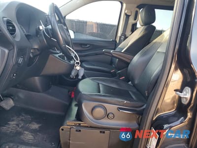 Zdjęcie 7 z 13 samochodu: 2018 MERCEDES-BENZ METRIS VIN:WD4PG2EE3J3411909 - miniatura