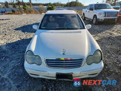 Piąte zdjęcie samochodu w środku: 2003 MERCEDES-BENZ C 240 4MATIC VIN:WDBRF81J93F419220 - miniatura