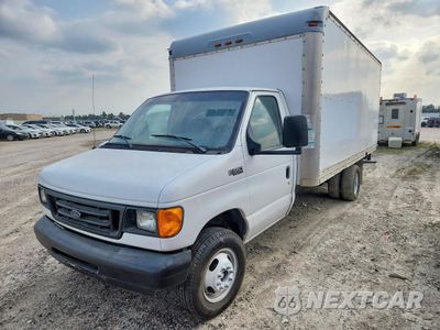 2005 FORD E350 BOX TRUCK 1FDWE35L35HA70905 - główne zdjęcie licytacji z USA - miniatura
