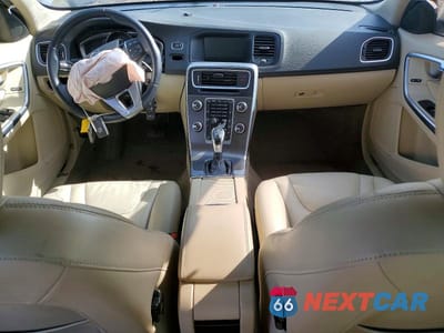 Zdjęcie 8 z 13 samochodu: 2015 VOLVO S60 PREMIER VIN:YV140MFBXF1314835 - miniatura
