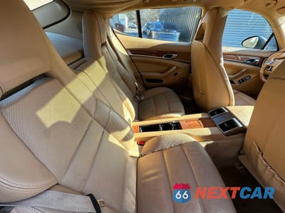 Zdjęcie 6 z 15 samochodu: 2013 PORSCHE PANAMERA 2 VIN:WP0AA2A77DL010215 - miniatura