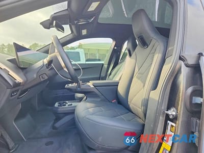 Zdjęcie 7 z 12 samochodu: 2024 BMW IX XDRIVE50 VIN:WB523CF09RCN79618 - miniatura