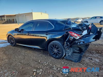 Drugie zdjęcie samochodu z przodu: 2018 TOYOTA CAMRY L VIN:4T1B11HK9JU109127 - miniatura