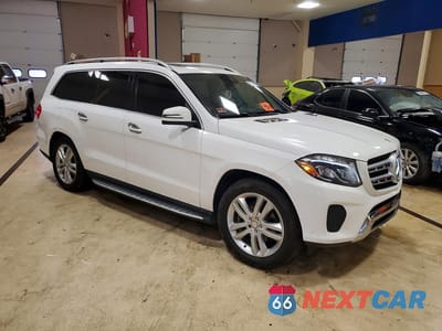 Czwarte zdjęcie samochodu z boku: 2017 MERCEDES-BENZ GLS 450 4MATIC VIN:4JGDF6EE3HA872875 - miniatura