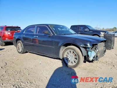 Czwarte zdjęcie samochodu z boku: 2010 CHRYSLER 300 TOURING VIN:2C3CA5CV0AH164588 - miniatura