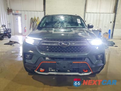 Piąte zdjęcie samochodu w środku: 2023 FORD EXPLORER TIMBERLINE VIN:1FMSK8JH2PGA64110 - miniatura
