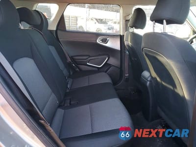 Zdjęcie 10 z 11 samochodu: 2023 KIA SOUL LX VIN:KNDJ23AU3P7860171 - miniatura