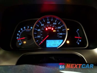 Zdjęcie 9 z 13 samochodu: 2015 TOYOTA RAV4 XLE VIN:JTMRFREV8FD139423 - miniatura