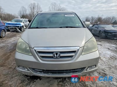 Piąte zdjęcie samochodu w środku: 2006 HONDA ODYSSEY TOURING VIN:5FNRL38836B016536 - miniatura