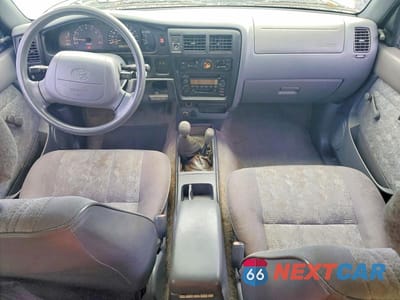 Zdjęcie 8 z 12 samochodu: 2000 TOYOTA TACOMA XTRACAB VIN:4TAWM72N3YZ594649 - miniatura