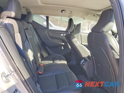 Zdjęcie 11 z 12 samochodu: 2024 VOLVO XC40 PLUS VIN:YV4L12UE0R2249313 - miniatura