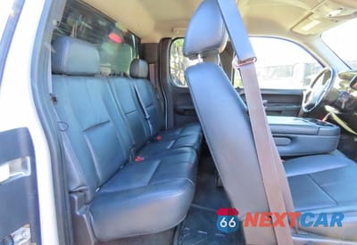 Zdjęcie 6 z 10 samochodu: 2011 GMC SIERRA K2500 SLE VIN:1GT220CG9BZ350933 - miniatura