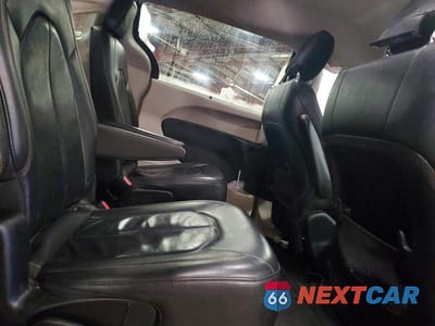 Zdjęcie 11 z 12 samochodu: 2017 CHRYSLER PACIFICA TOURING L VIN:2C4RC1BG4HR654144 - miniatura