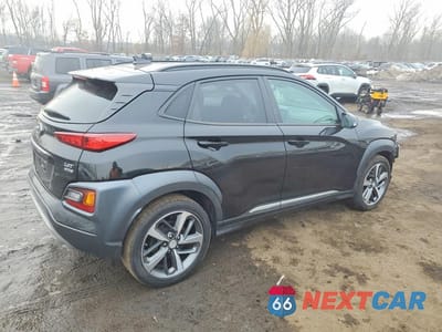 Trzecie zdjęcie samochodu z tyłu: 2020 HYUNDAI KONA LIMITED VIN:KM8K3CA53LU533951 - miniatura