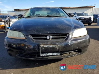 Piąte zdjęcie samochodu w środku: 2000 HONDA ACCORD EX VIN:1HGCG327XYA011308 - miniatura
