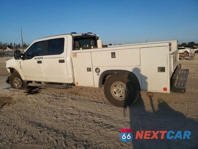 Trzecie zdjęcie samochodu z tyłu: 2019 FORD F250 SUPER DUTY UTILITY / SERVICE TRUCK VIN:1FD7W2B67MEC14434 - miniatura