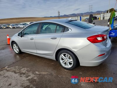 Drugie zdjęcie samochodu z przodu: 2016 CHEVROLET CRUZE LT VIN:1G1BE5SM8G7285368 - miniatura