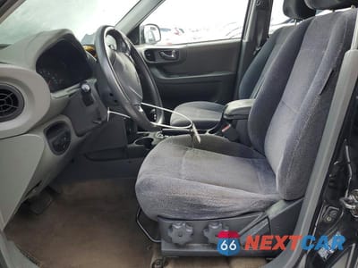 Zdjęcie 7 z 13 samochodu: 2004 HYUNDAI SANTA FE GLS VIN:KM8SC13E44U793732 - miniatura