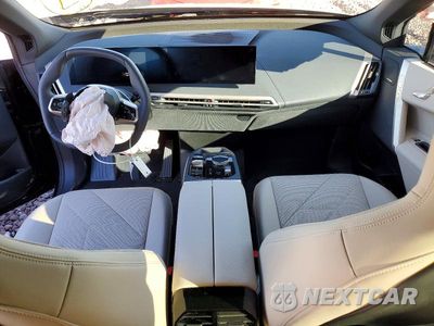 Zdjęcie 8 z 12 samochodu: 2025 BMW IX XDRIVE50 VIN:WB523CF06SCU57420 - miniatura