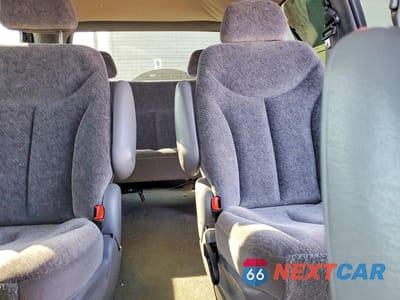 Zdjęcie 10 z 12 samochodu: 2000 CHRYSLER TOWN & COUNTRY LX VIN:1C4GP44G9YB735567 - miniatura