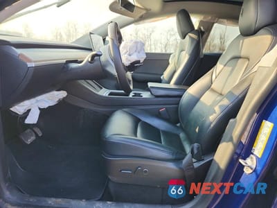 Zdjęcie 7 z 12 samochodu: 2022 TESLA MODEL Y VIN:7SAYGDEE3NF481416 - miniatura