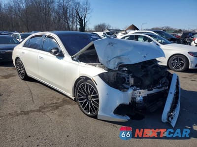 Czwarte zdjęcie samochodu z boku: 2023 MERCEDES-BENZ S 500 4MATIC VIN:W1K6G6DB3PA222305 - miniatura