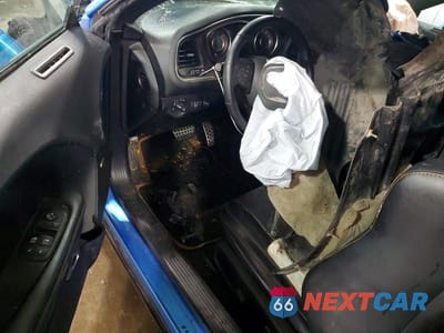 Zdjęcie 8 z 11 samochodu: 2015 DODGE CHALLENGER SXT PLUS VIN:2C3CDZBT1FH910102 - miniatura