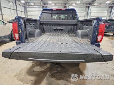 Zdjęcie 6 z 11 samochodu: 2023 GMC SIERRA K1500 SLE VIN:3GTPUBEK0PG250711 - miniatura