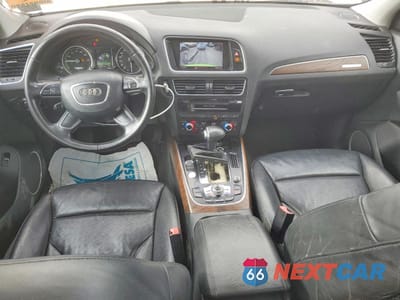 Zdjęcie 8 z 14 samochodu: 2013 AUDI Q5 PREMIUM HYBRID VIN:WA1C8AFP4DA006409 - miniatura