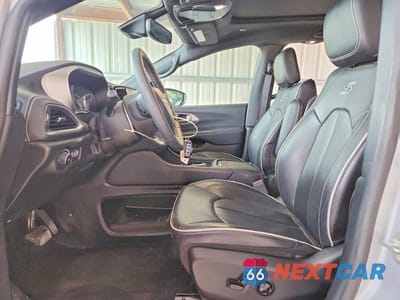 Zdjęcie 7 z 13 samochodu: 2023 CHRYSLER PACIFICA LIMITED VIN:2C4RC3GG0PR589912 - miniatura
