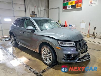 Czwarte zdjęcie samochodu z boku: 2018 AUDI Q5 PRESTIGE VIN:WA1CNAFY1J2168554 - miniatura