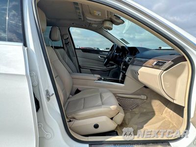 Piąte zdjęcie samochodu w środku: 2014 MERZ E 350 WHITE VIN:WDDHF5KB6EA932532 - miniatura