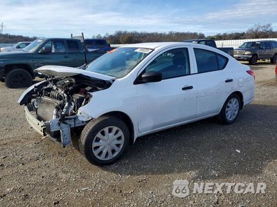 2019 NISSAN VERSA S 3N1CN7AP3KL821590 - główne zdjęcie licytacji z USA - miniatura