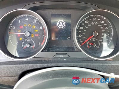 Zdjęcie 9 z 12 samochodu: 2018 VOLKSWAGEN GOLF SPORTWAGEN S VIN:3VWD17AU3JM758905 - miniatura