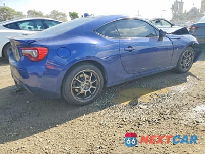 Trzecie zdjęcie samochodu z tyłu: 2017 TOYOTA 86 BASE VIN:JF1ZNAA16H9702214 - miniatura