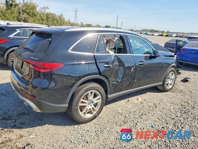 Trzecie zdjęcie samochodu z tyłu: 2023 MERCEDES-BENZ GLC 300 4MATIC VIN:W1NKM4HB9PU019426 - miniatura