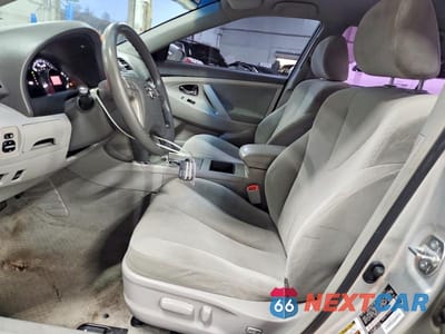 Zdjęcie 7 z 11 samochodu: 2009 TOYOTA CAMRY HYBRID BASE VIN:4T1BB46K89U111061 - miniatura