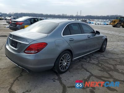 Trzecie zdjęcie samochodu z tyłu: 2016 MERCEDES-BENZ C 300 VIN:55SWF4JBXGU114971 - miniatura
