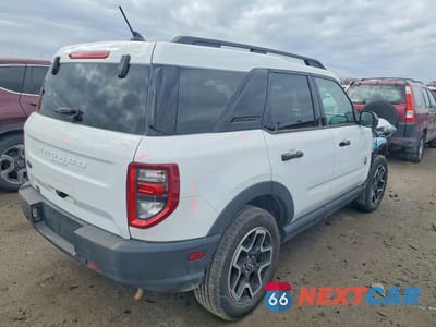 Trzecie zdjęcie samochodu z tyłu: 2021 FORD BRONCO SPORT BIG BEND VIN:3FMCR9B62MRA80024 - miniatura