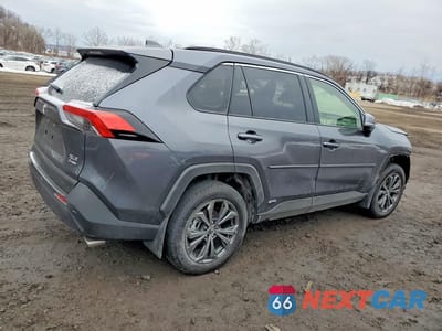 Trzecie zdjęcie samochodu z tyłu: 2025 TOYOTA RAV4 XLE PREMIUM VIN:JTMB6RFV9SD156287 - miniatura