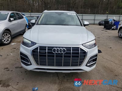 Piąte zdjęcie samochodu w środku: 2021 AUDI Q5 PREMIUM VIN:WA1AAAFY2M2112937 - miniatura