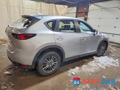 Trzecie zdjęcie samochodu z tyłu: 2018 MAZDA CX-5 SPORT VIN:JM3KFBBM3J0462080 - miniatura