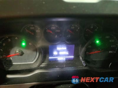 Zdjęcie 9 z 13 samochodu: 2019 CHEVROLET SILVERADO K1500 CUSTOM VIN:3GCUYBEF1KG102859 - miniatura