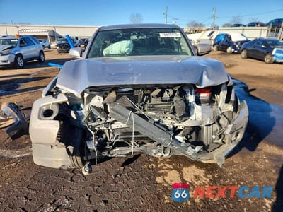 Piąte zdjęcie samochodu w środku: 2017 TOYOTA TACOMA SR5 V6 VIN:3TMCZ5AN8HM086886 - miniatura