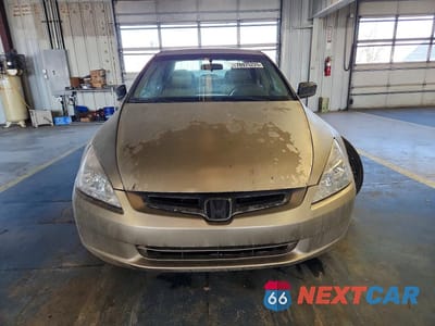 Piąte zdjęcie samochodu w środku: 2003 HONDA ACCORD EX VIN:1HGCM66503A077555 - miniatura