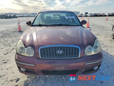 Piąte zdjęcie samochodu w środku: 2005 HYUNDAI SONATA GLS VIN:KMHWF35H45A110510 - miniatura