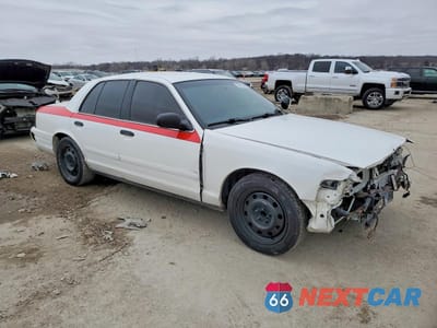 Czwarte zdjęcie samochodu z boku: 2006 FORD CROWN VICTORIA POLICE INTERCEPTOR VIN:2FAHP71W96X154667 - miniatura