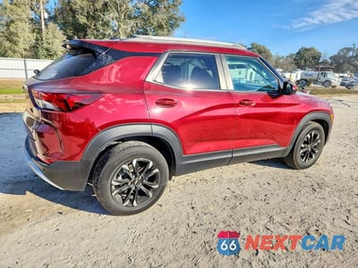 Trzecie zdjęcie samochodu z tyłu: 2023 CHEVROLET TRAILBLAZER LT VIN:KL79MPSL1PB088127 - miniatura