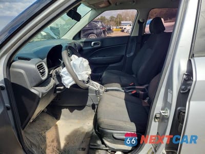 Zdjęcie 7 z 13 samochodu: 2021 HYUNDAI VENUE SE VIN:KMHRB8A3XMU067885 - miniatura